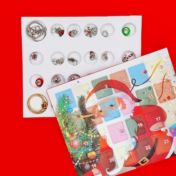 Adventni koledar z nakitom slider
