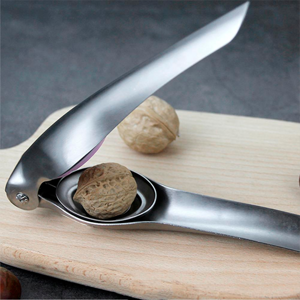 Chestnut & walnut cutter – Klešče za rezanje kostanjev in orehov 02