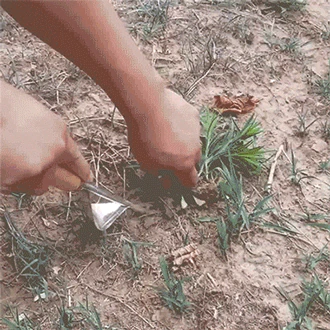 Hand weeder – Ročni odstranjevalec plevela 02